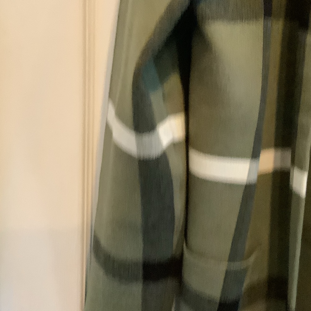 Tahari Olive and Black Knit Sweater - Picture 7 of 10
